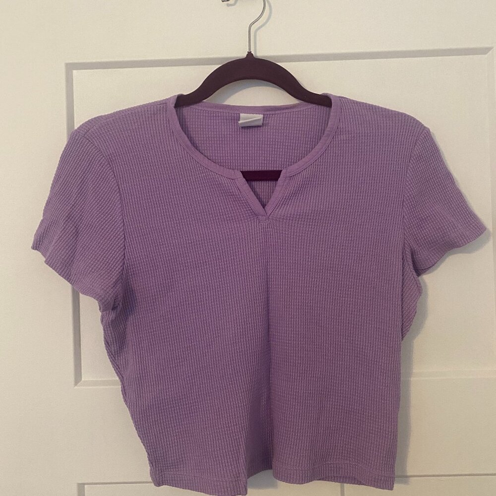 Waffle Notch T-Shirt in Lilac